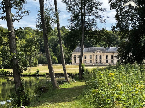 Le château de Mery-sur-Oise